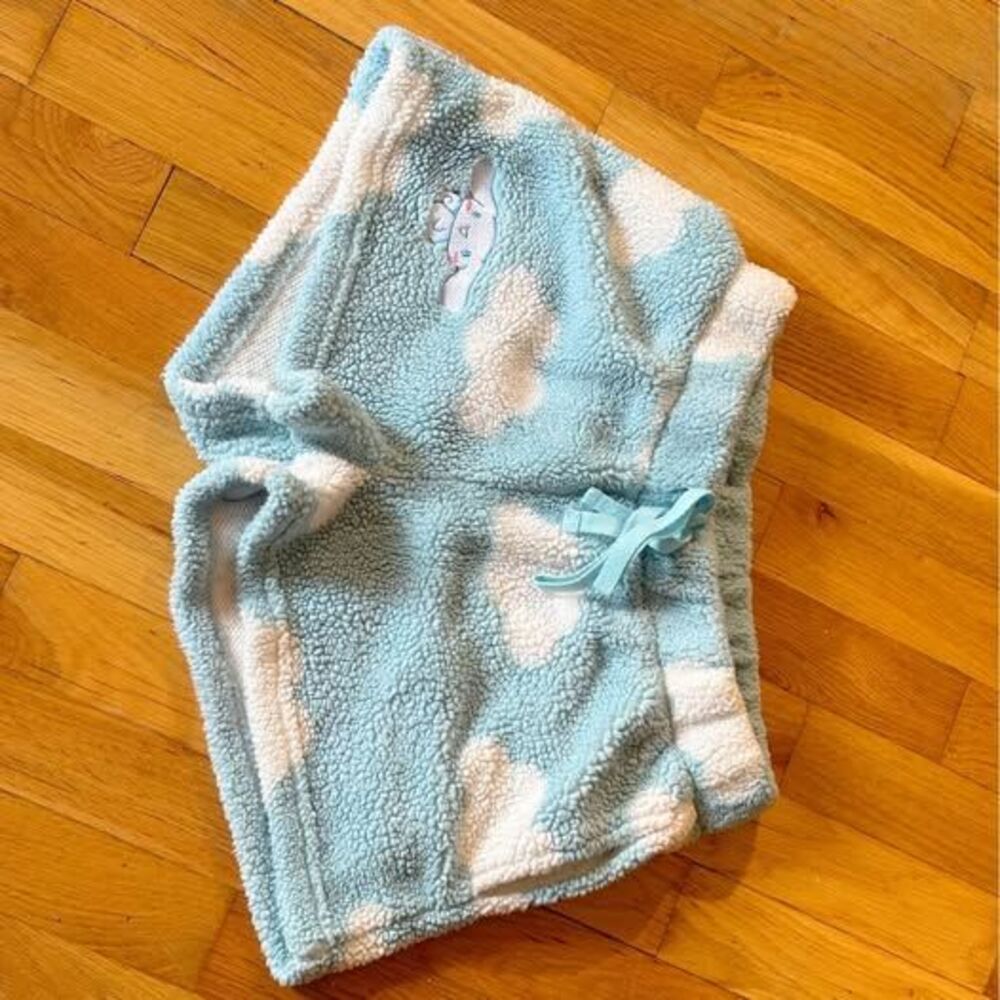 Sanrio Cinnamoroll Hot Topic Sherpa Shorts